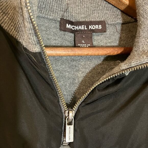 Michael Kors pull over, gray with black detail, men’s size large - Picture 2 of 2